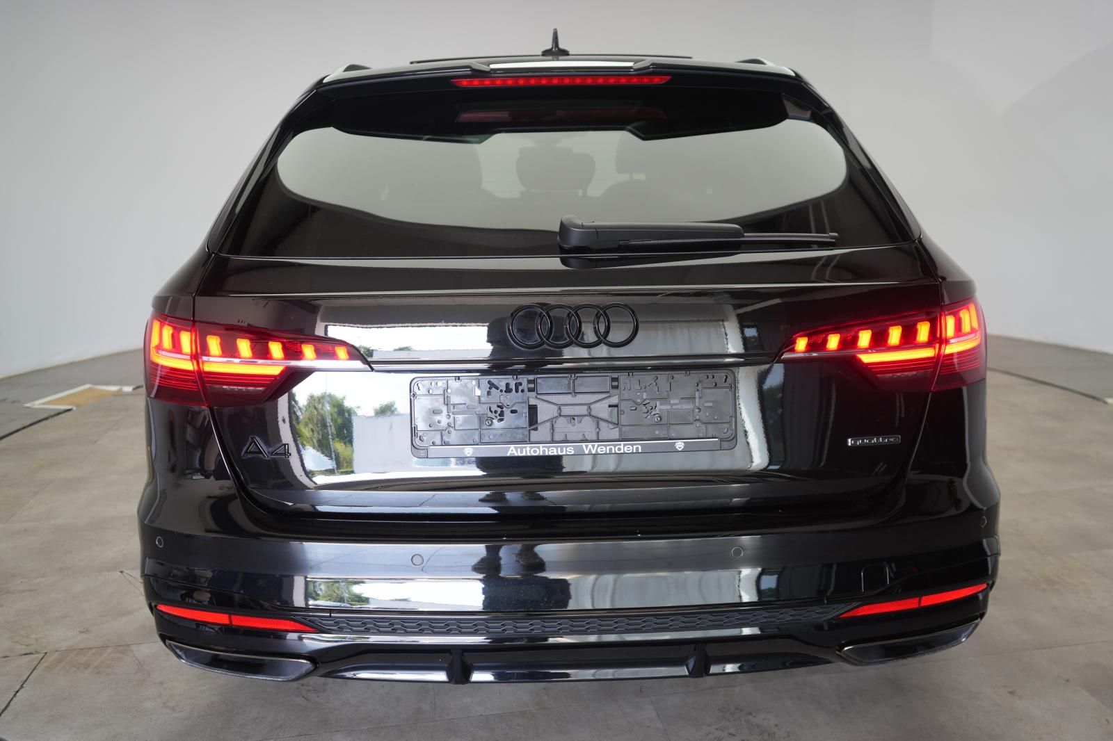 Audi A4 45 TFSI quattro S line Competition ACC Virtua foto 6