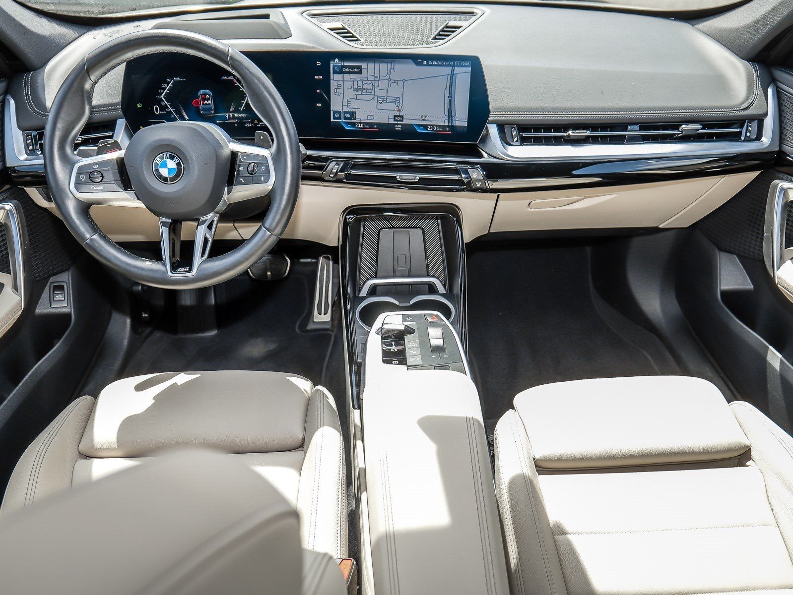 BMW X1 xDrive23i M Sport HUD RFK NAVI LED PDC V H foto 3