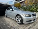 BMW 330 2 Hand  76.000km - BMW 330: Limousine, 3.0