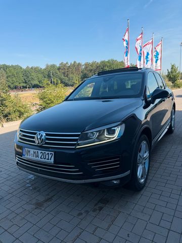 VW Volkswagen Touareg 3.0 V6 TDI R-Line  245...