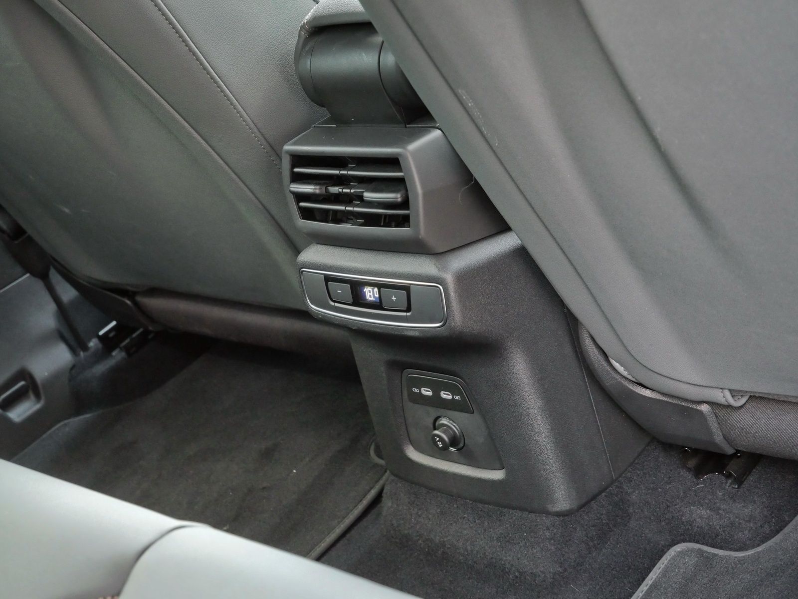 Audi Q4 e-tron - Bild 18