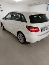 Mercedes-Benz B 180 Urban LED Navi Kamera Allwetterreifen - Mercedes-Benz B 180 Gebrauchtwagen in Karlsruhe