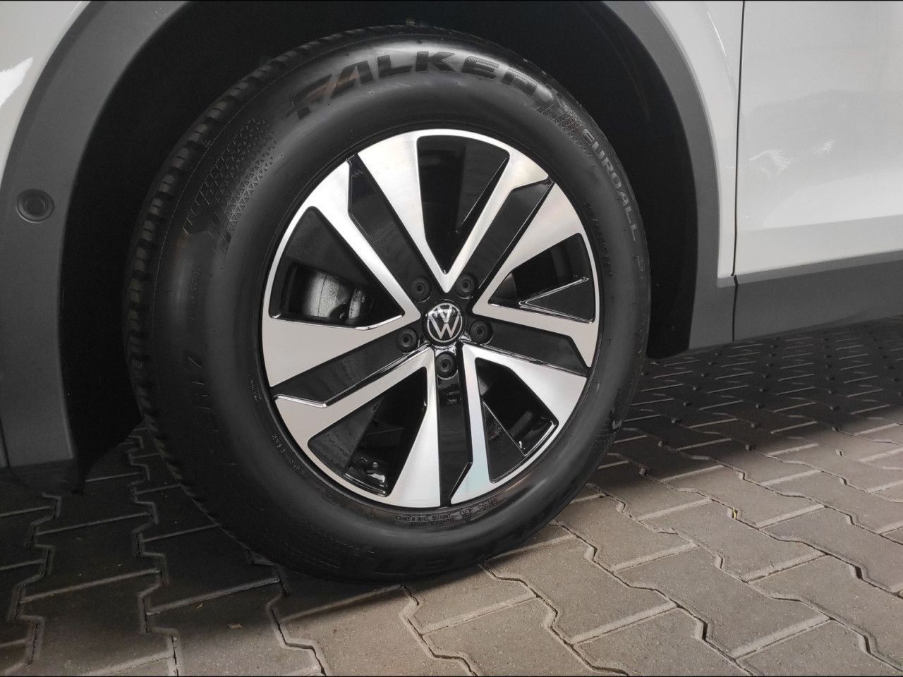 Volkswagen Tiguan ENERGY 1.5 eTSI DSG AHK LED NAVI ACC foto 4