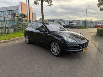 Porsche Cayenne - 7