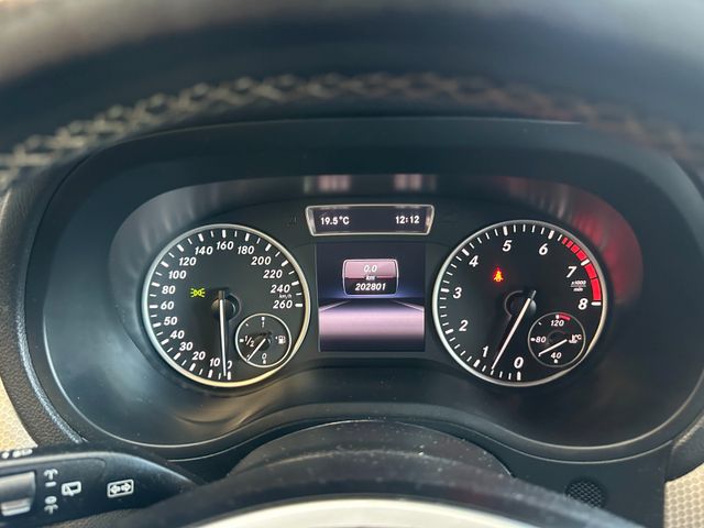 Mercedes-Benz B 180 *KLIMA*SZHZ*LEDER*NAV*PDC*SPUR*TOTWINKEL
