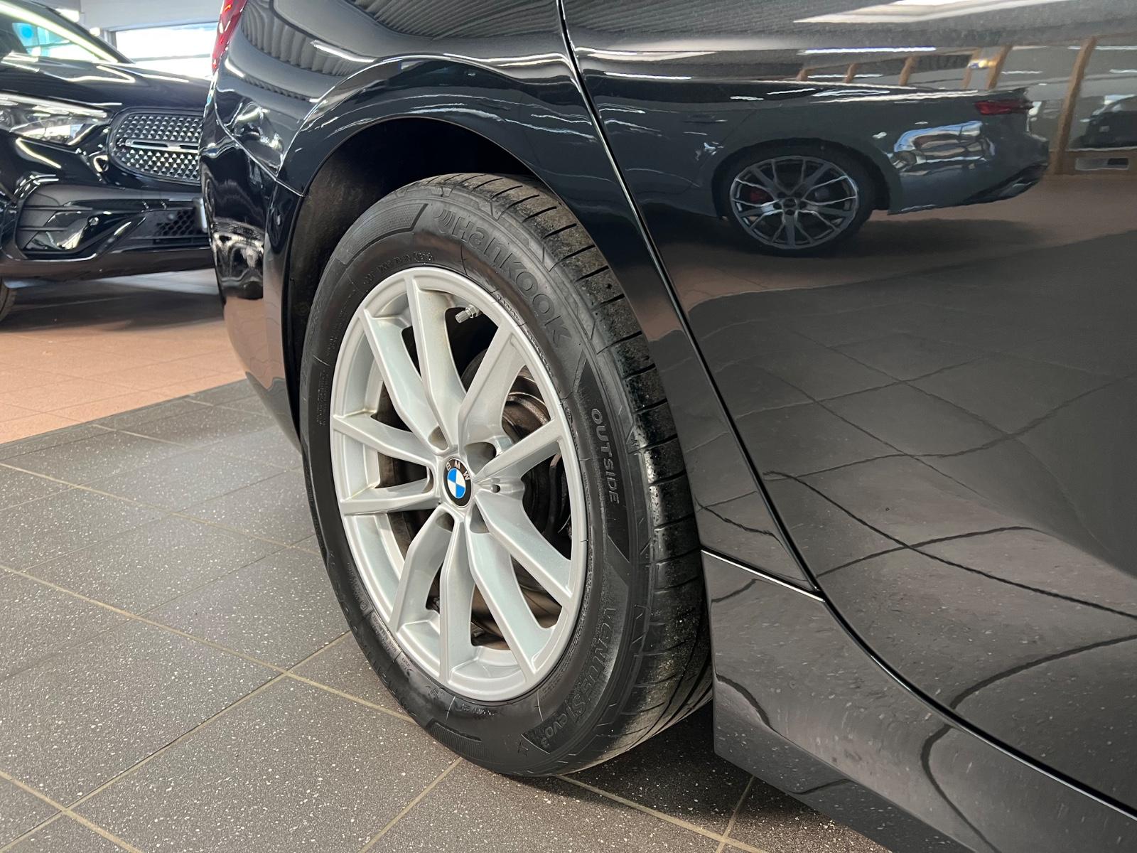 BMW 318d Touring Himmel Anthrazit+Driving Assist