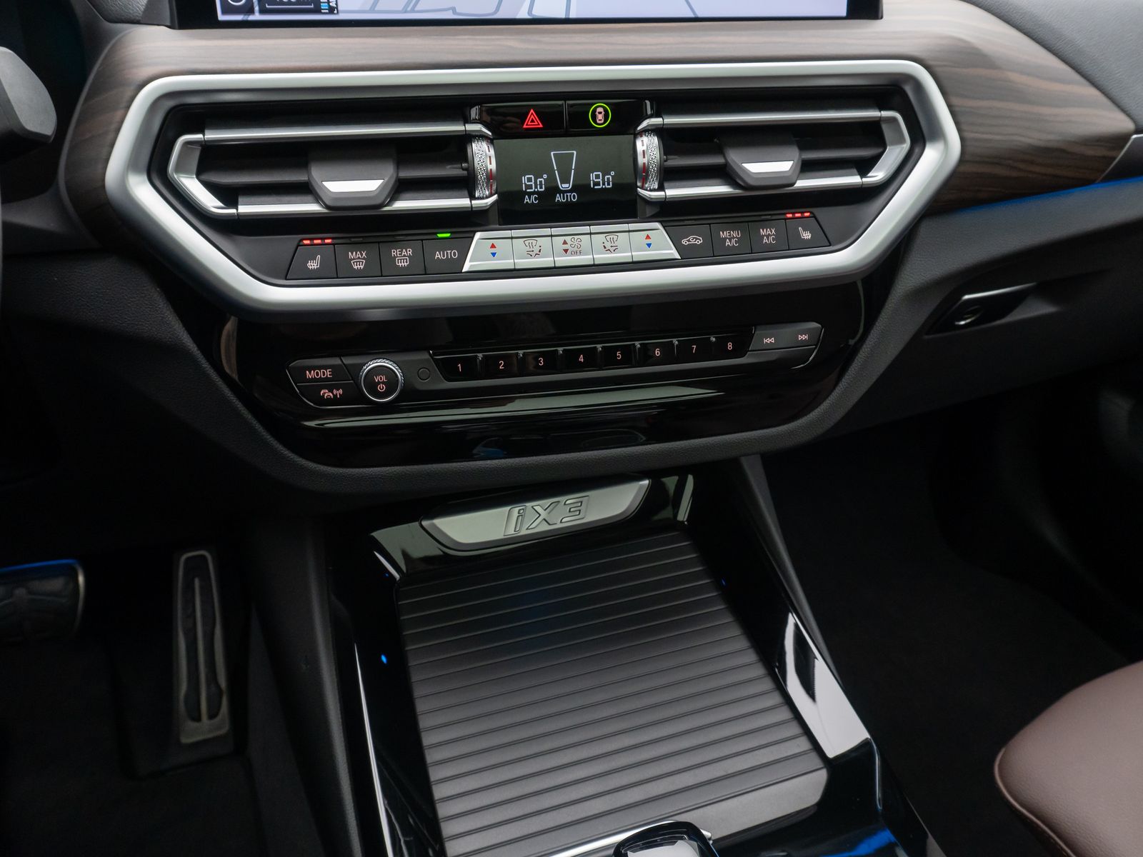 Fahrzeugabbildung BMW iX3 Impressive M Sport Panorama 360°HUD DAB H/K