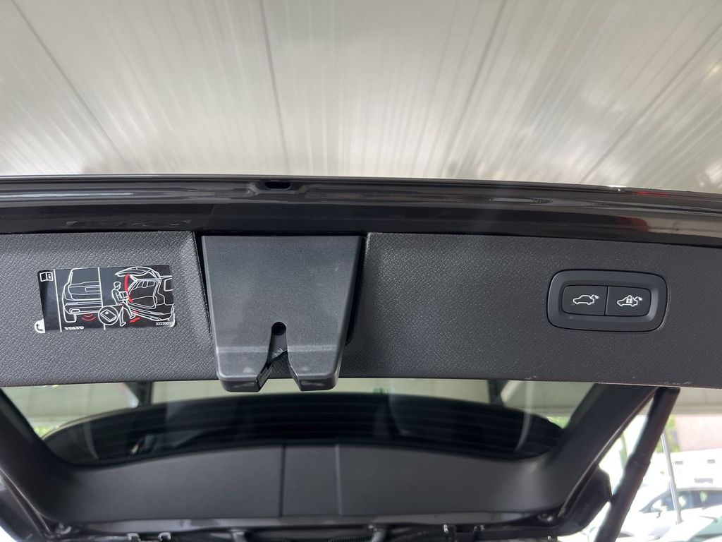Volvo XC90 T8 Core Recharge AWD BLIS AHK H/K WinterPkt