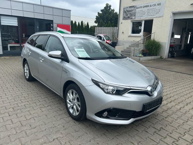 Toyota Auris Touring Sports Hybrid Design Edition