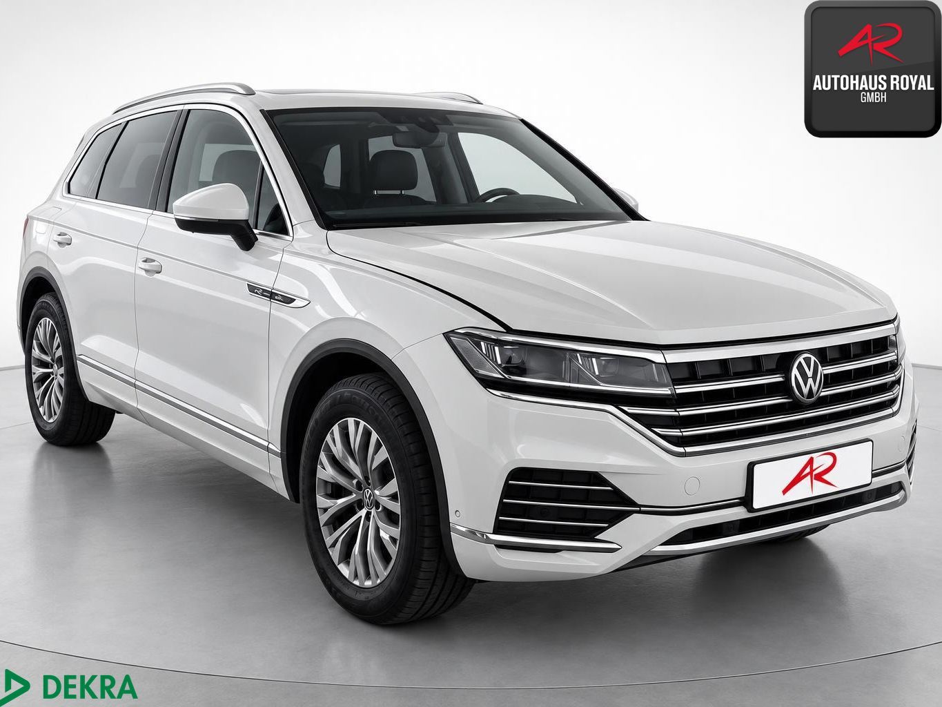 Volkswagen Touareg 3.0 TDI 4M ELEGANCE STANDHZ,360° KEYLESS foto 4