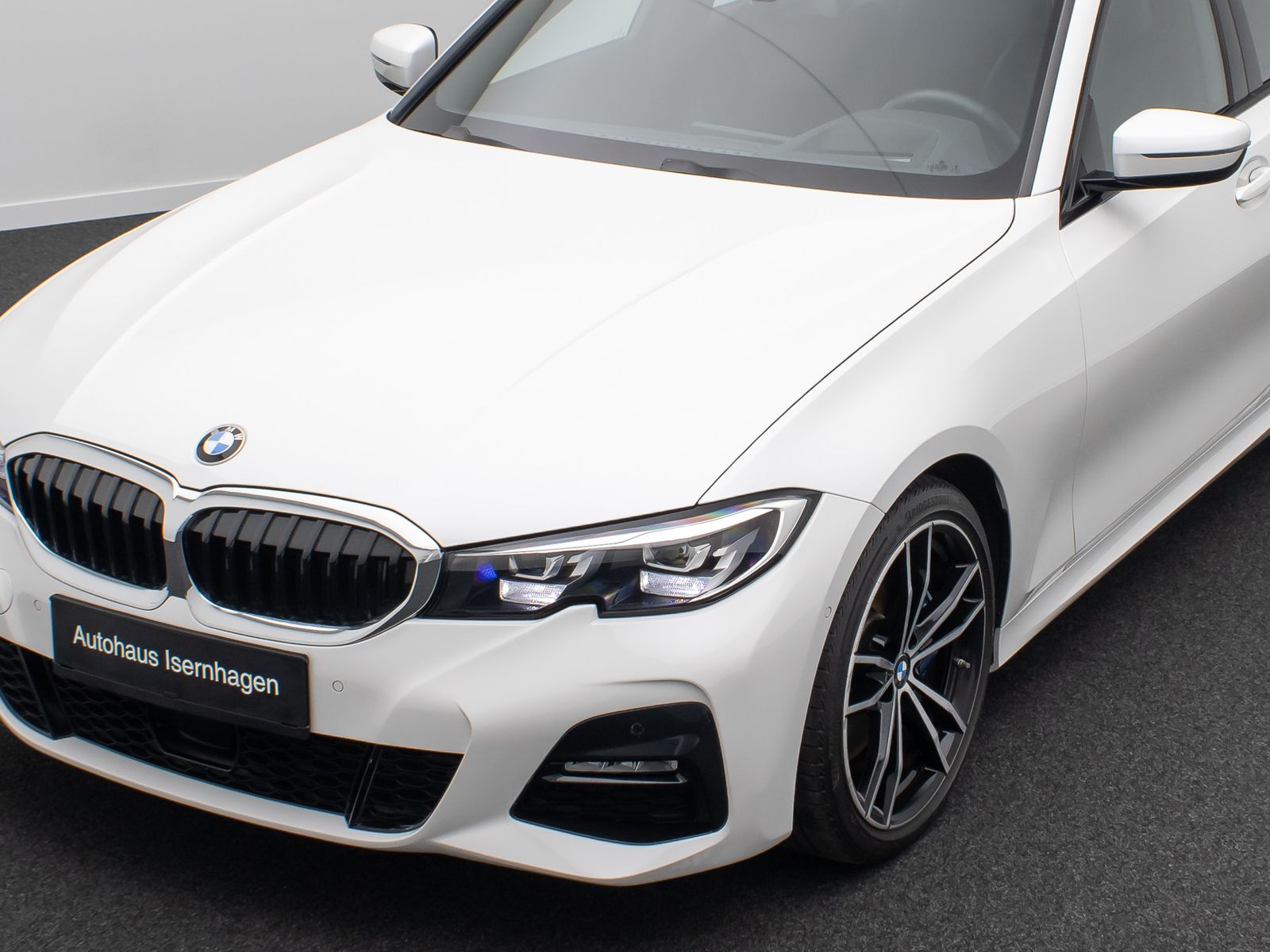 Fahrzeugabbildung BMW 330i xD M Sport Kamera HUD DAB ACC Alarm 19Zoll