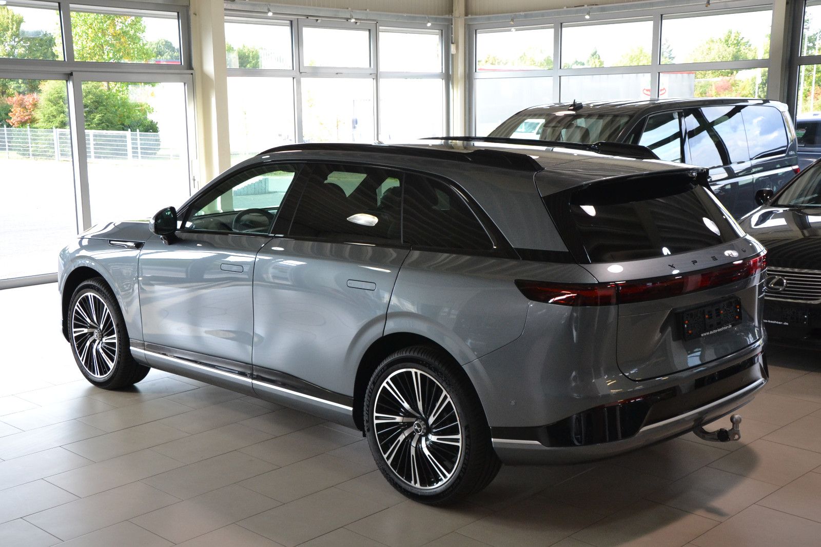 XPENG G9