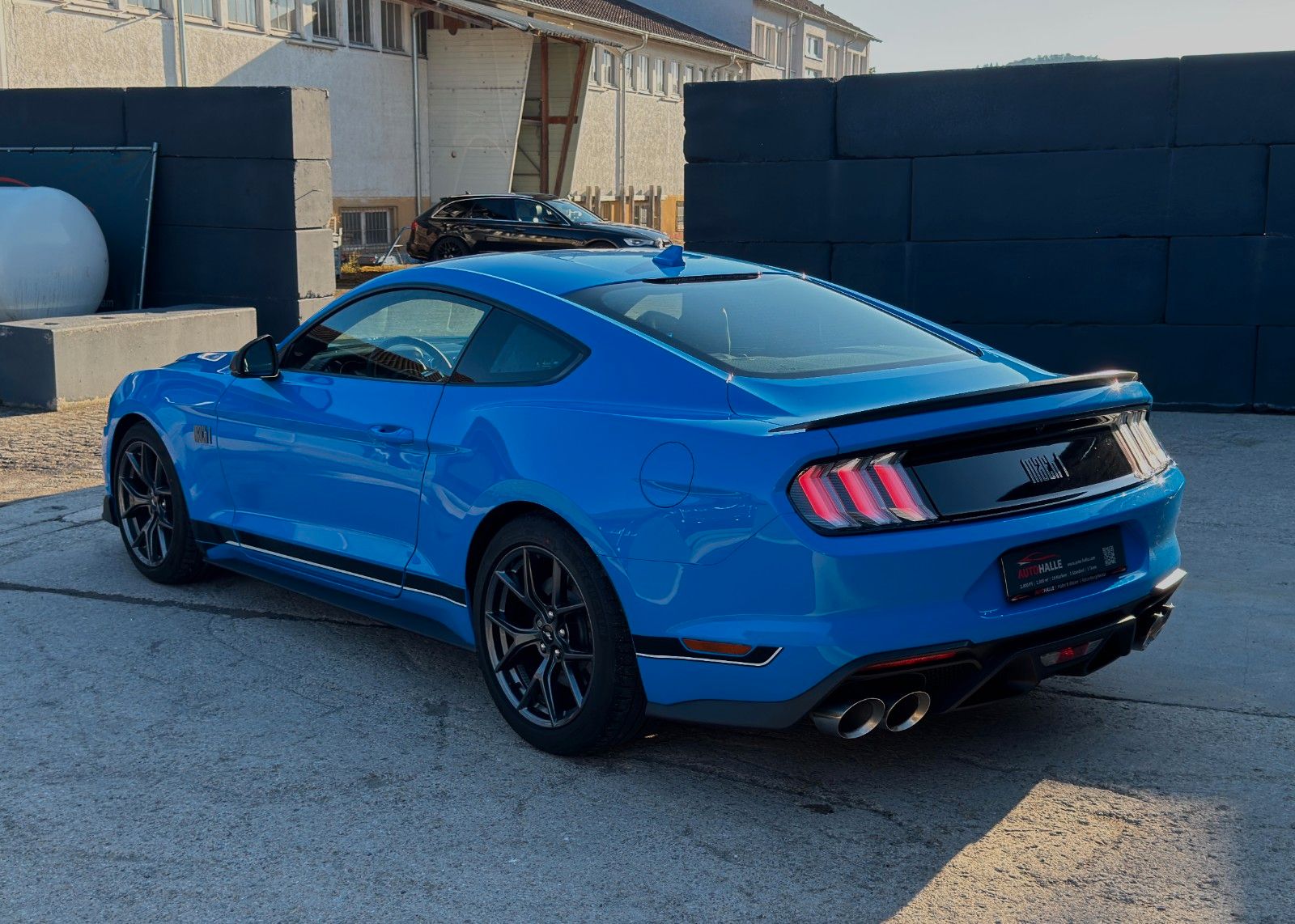 Fahrzeugabbildung Ford Mustang Mach 1 5.0L V8 Fastback Schalter Perfor.