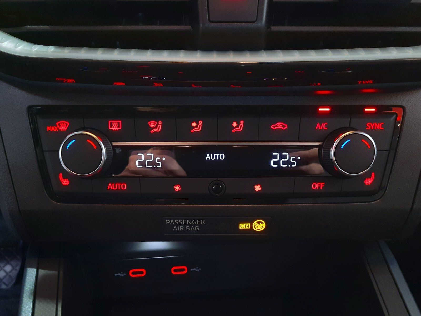 Fahrzeugabbildung SEAT Arona Xperience Beats TSI *Navi*Cam*LED*Sitzhzg*