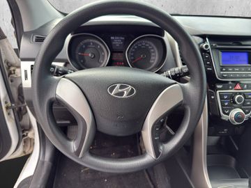 Hyundai i30 1.6 CRDi blue Classic SoundSys+Facelift