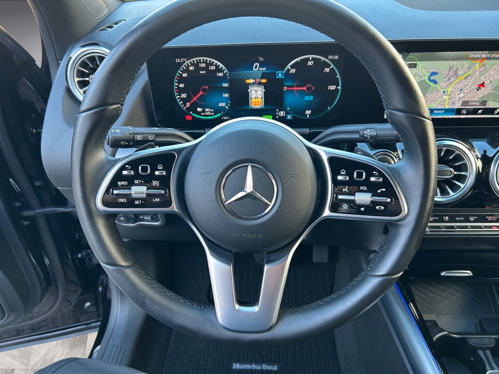 Mercedes-Benz EQA 300 4M TOTWINKEL LED SOUNDSY KAMERA KEYLESS foto 5