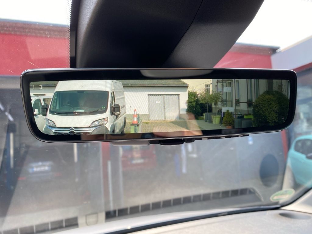 Fahrzeugabbildung Citroën Berlingo BlueHDi 100 L1