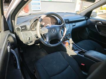 صورة 7 لـ 2006 Mercedes-BENZ C 180