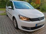 Volkswagen Touran 1.6 TDI RECHTSLENKER, 7-Sitzer BluMotion - mit Diesel-Antrieb: Rechtslenker