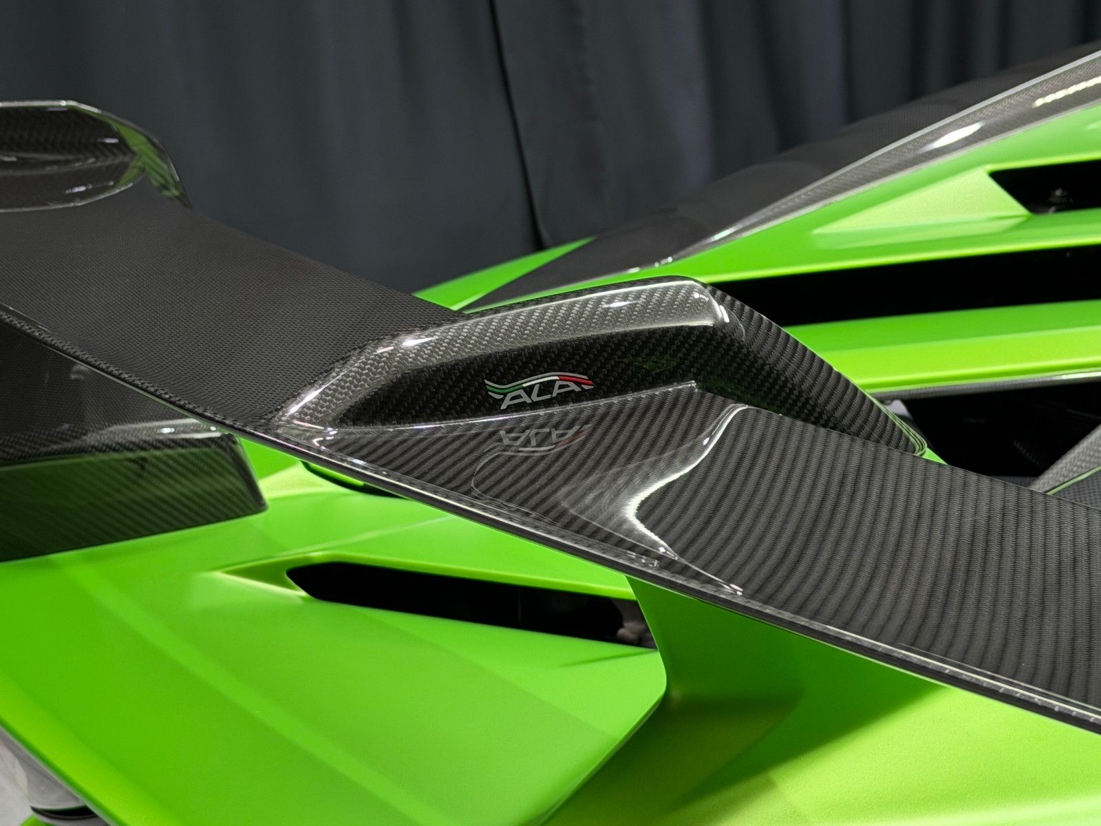 Fahrzeugabbildung Lamborghini Aventador SVJ | FULL CARBON|LIFT|SENSONUM|PPF|