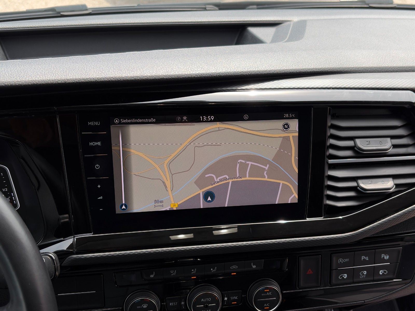 Fahrzeugabbildung Volkswagen T6.1 Multivan Highline Alcan. CAM ACC SHZ 3-Z KL