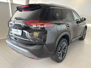 Fotografie des Nissan X-Trail 1.5 VC-T Mild-Hybrid Xtronic N-Connecta