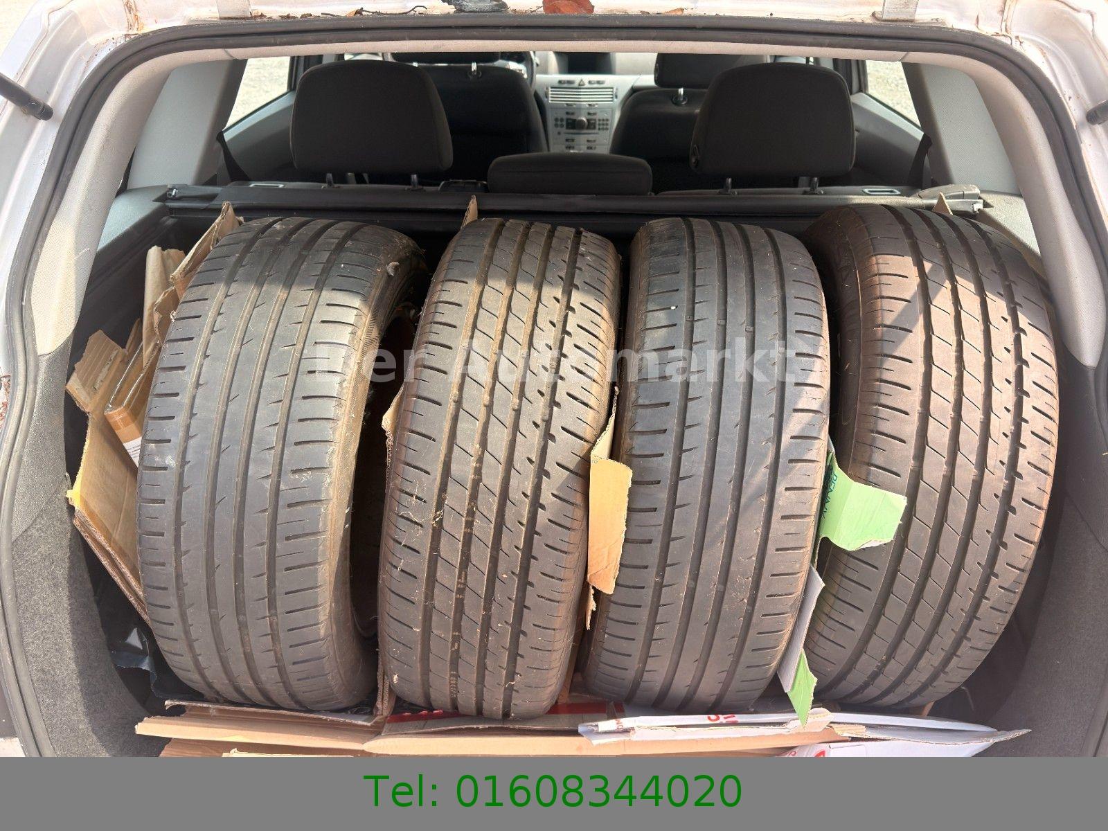 Opel Astra 2009 — photo 19
