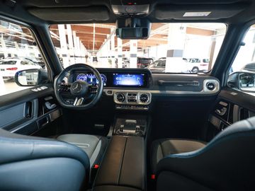Mercedes G 580 - 12