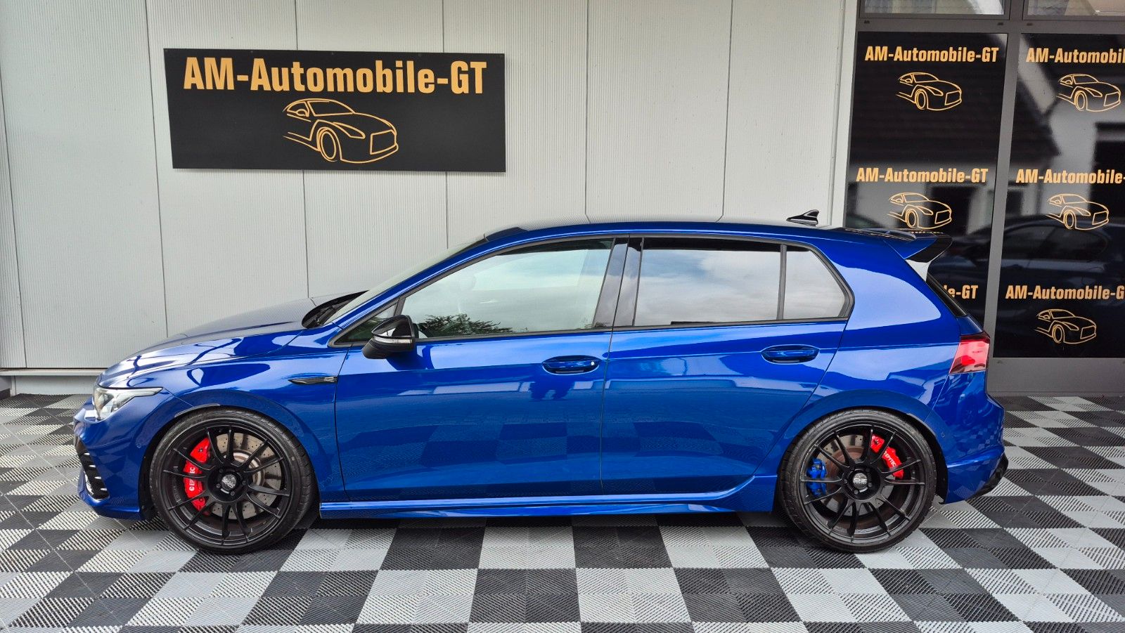 Volkswagen Golf VIII Lim. R 4Motion 1.HAND NAVI AKRAPOVIC foto 3