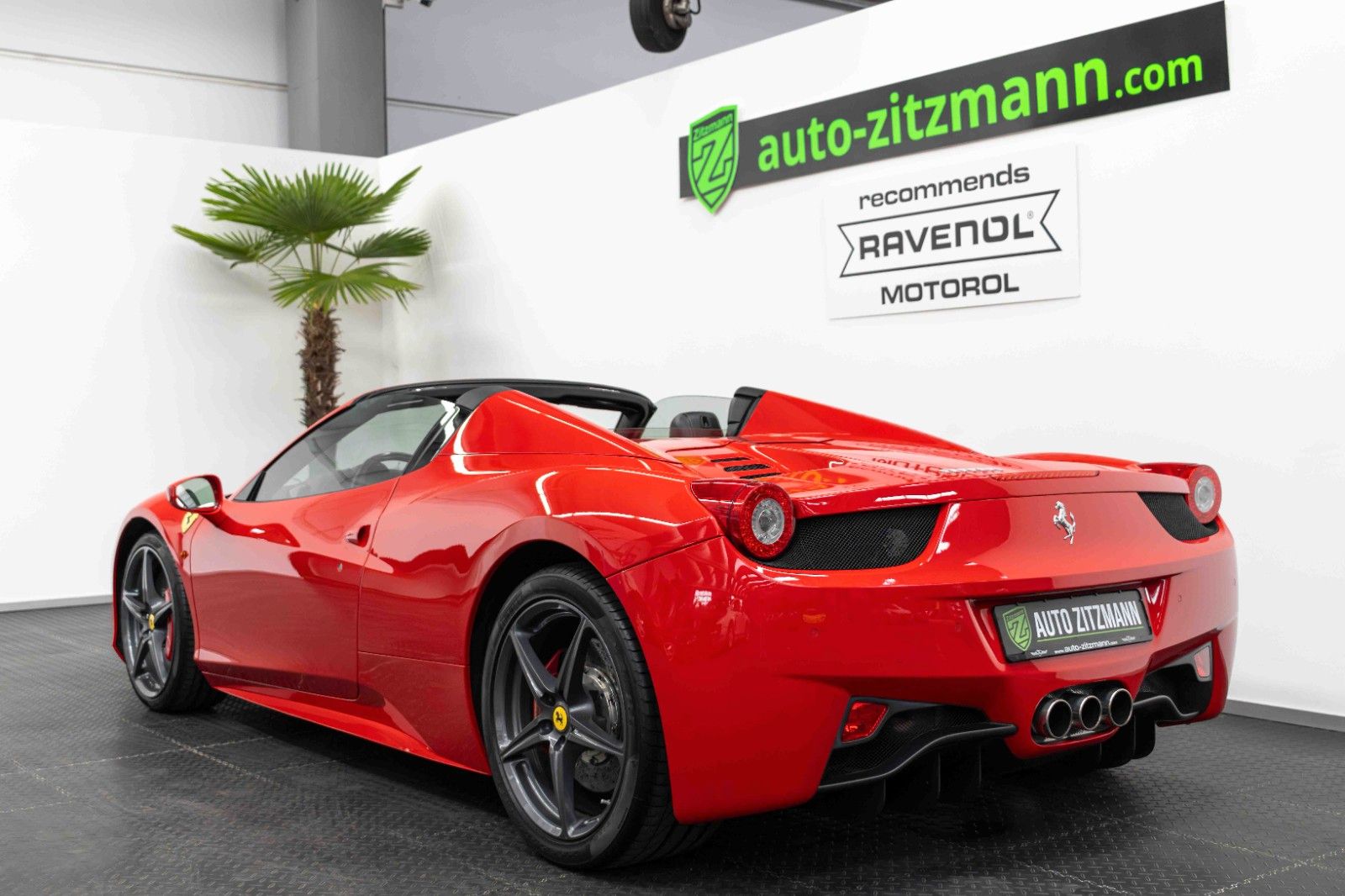 Fahrzeugabbildung Ferrari 458 Spider/LIFT/CARBON/2.HAND/DEUTSCH/