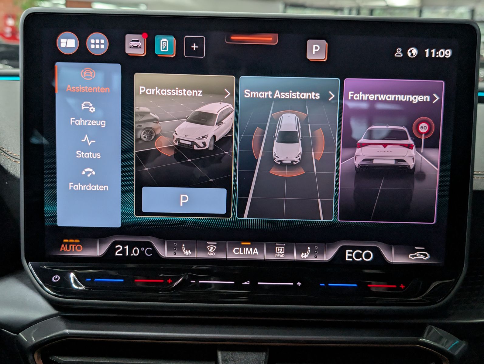 Fahrzeugabbildung CUPRA Leon 1.5 e-Hybrid PLUG-IN LED INTELIG-DRIVE EDGE