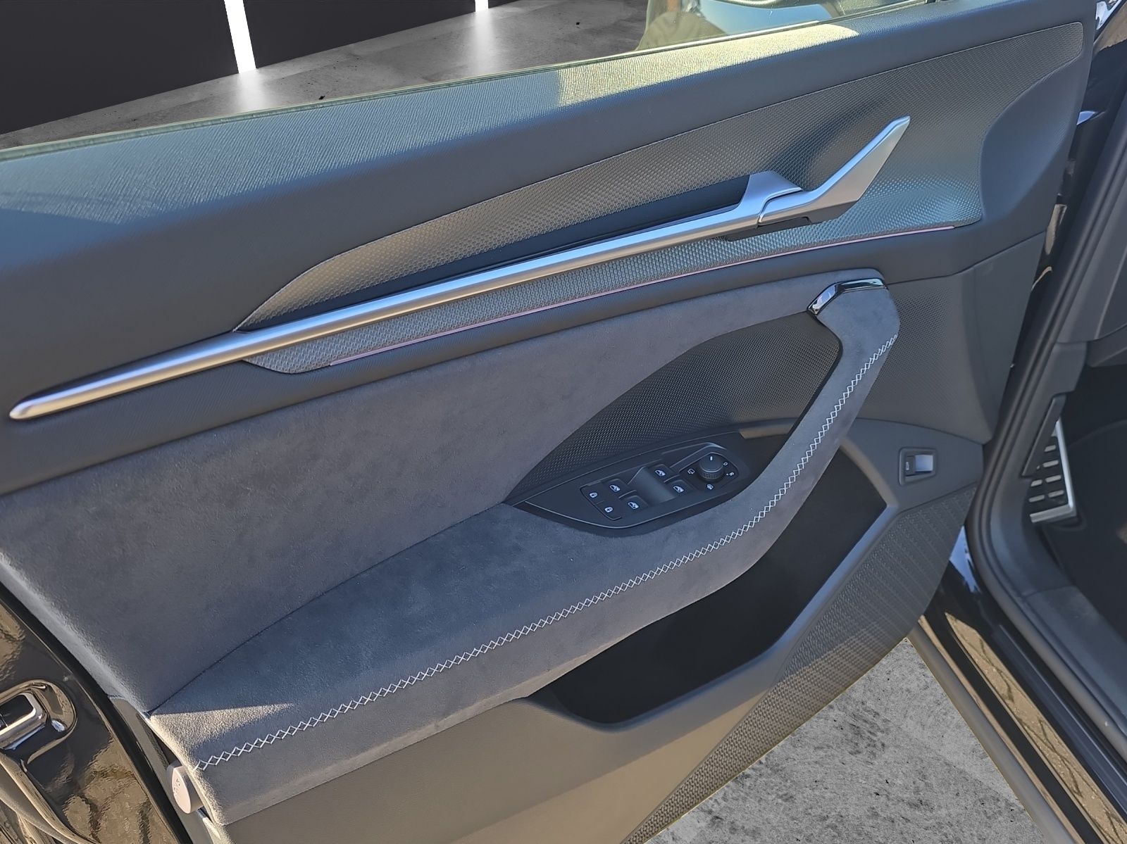 Fahrzeugabbildung SKODA Kodiaq Sportline 2.0 TDI  4x4 DSG AHZV STANDHZG