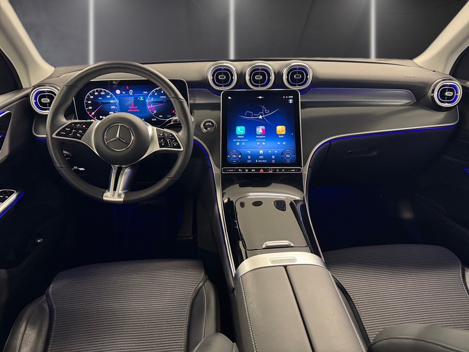 Fahrzeugabbildung Mercedes-Benz GLC 200 4M Avantgarde*STDHZG*AHK*360°*LED*Totwi*