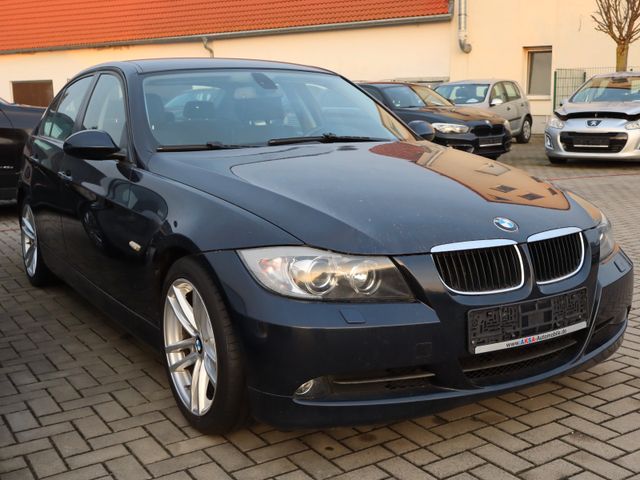 BMW 320i