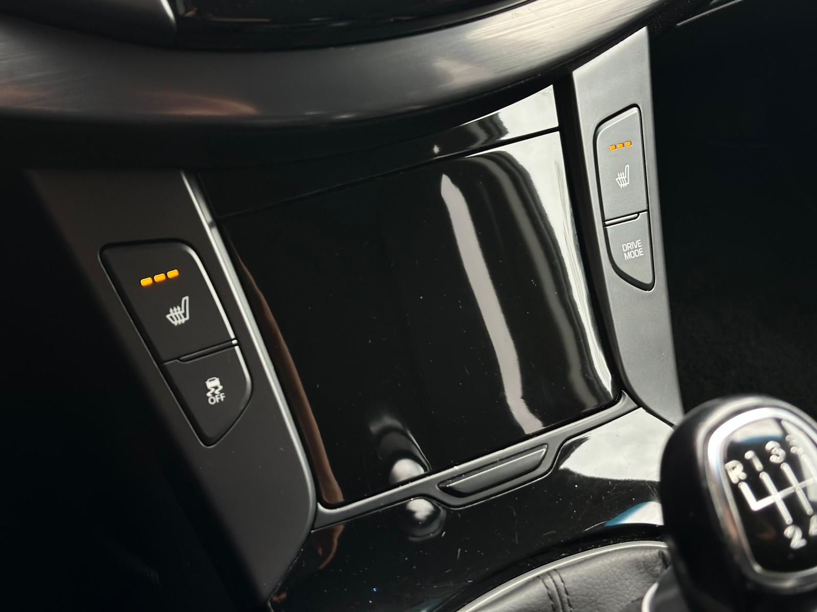 HYUNDAI i40 1.6CRDi SPACE* SHZ#LH#TEMPO#NAVI#PDC#CAM#DAB - Image 13