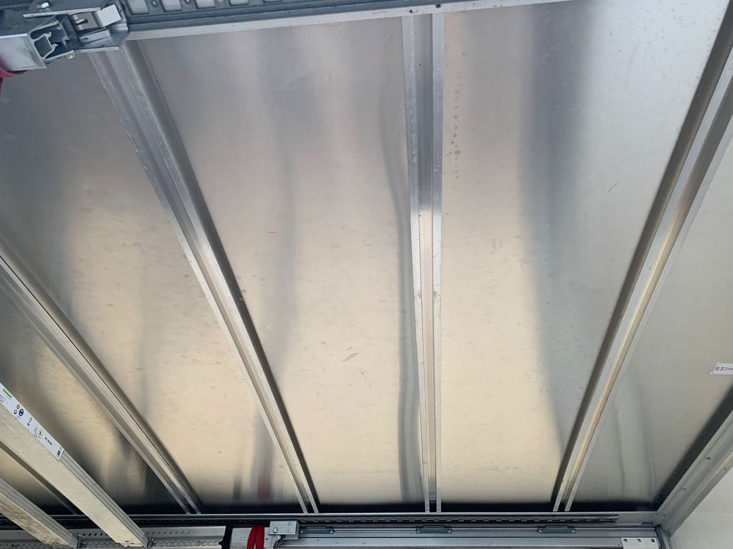 Fahrzeugabbildung Volkswagen Crafter Pritsche 35 mittell. LBW#Schiebeplane#Ka