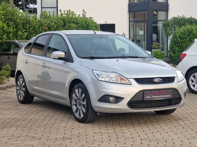 Ford Focus Lim. Silver /TÜV-AU/ NEU/*1 JAHR AGARANTIE