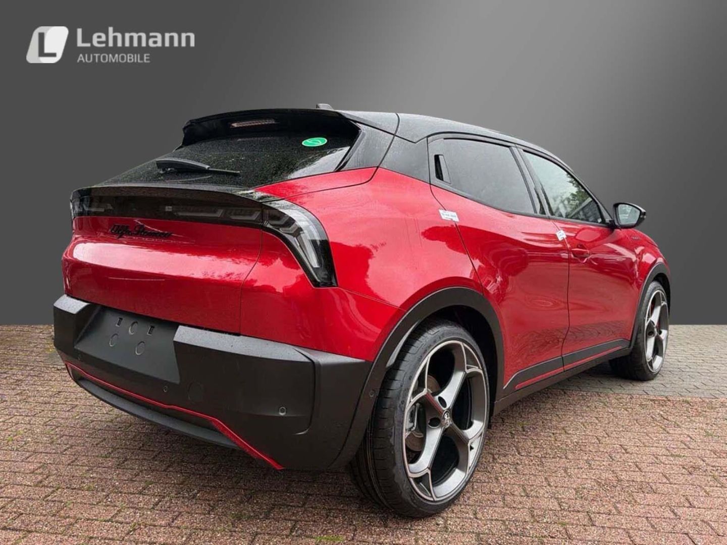 Fahrzeugabbildung Alfa Romeo Junior Elettrica VELOCE 280 PS voll Top Deal