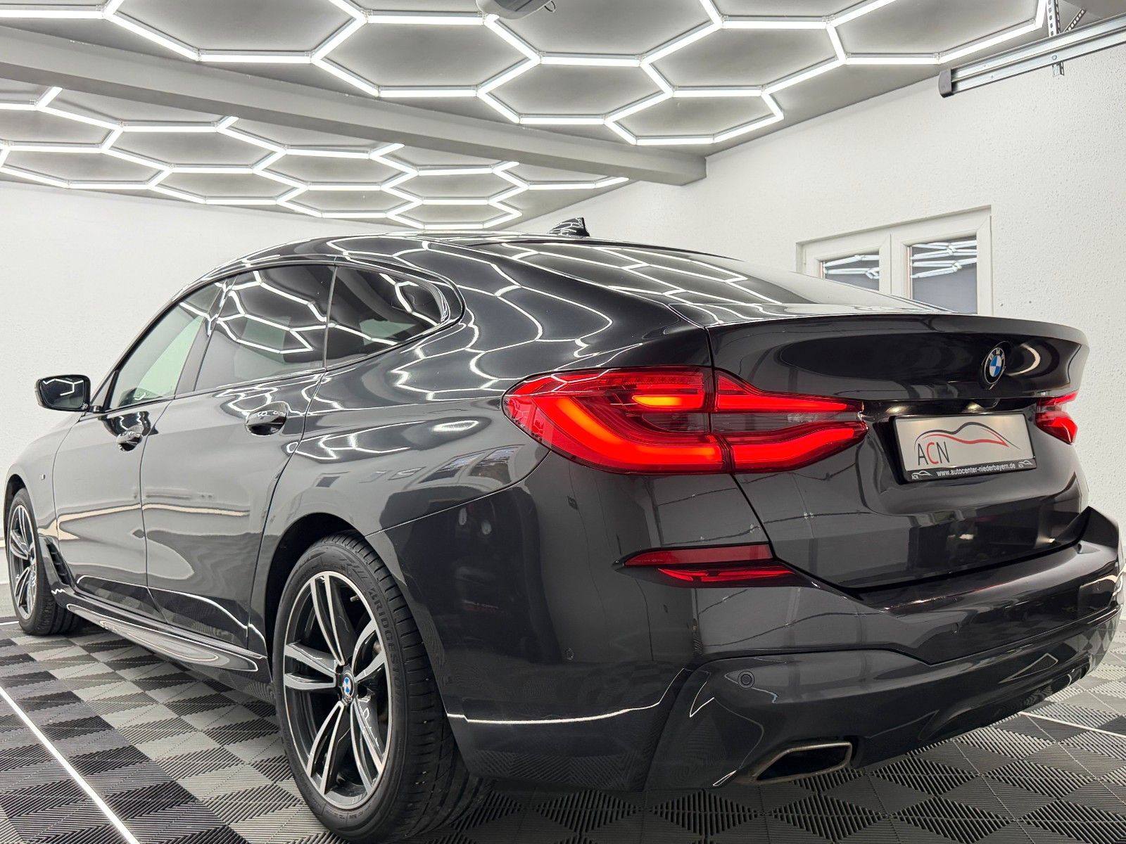 Fahrzeugabbildung BMW 630d GT xDrive M SPORT/LASER/HuD/PANO/AHK/STHZ