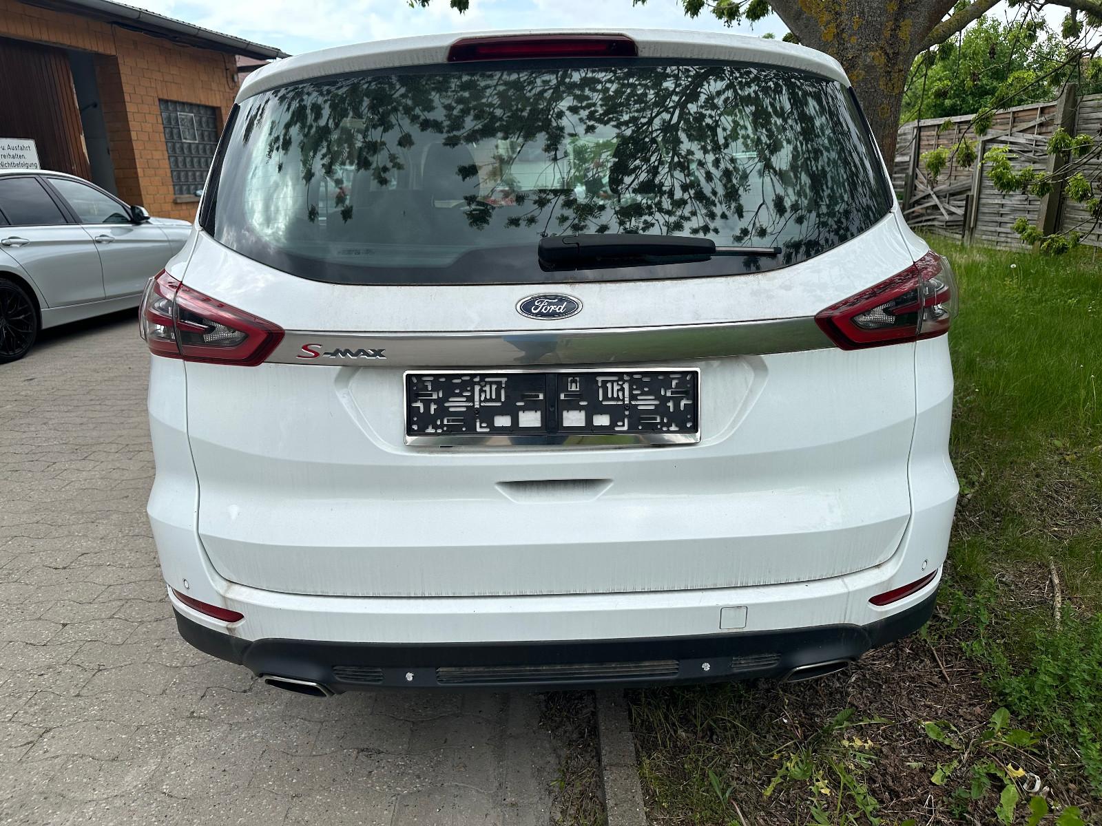 Ford S-Max S-MAX Titanium  MOTORSCHADEN