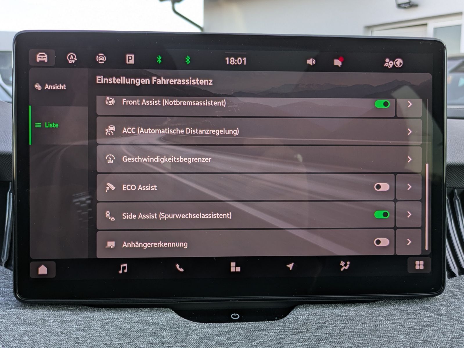 Fahrzeugabbildung SKODA Superb 2.0 TDI 4x4 Selection MATRIX*AHK*PANO*19"