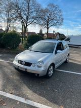 Volkswagen Polo 9N , 1.4 L 75 PS ( Sehr gute Ausstatt... - Volkswagen Polo aus 2002: 9n