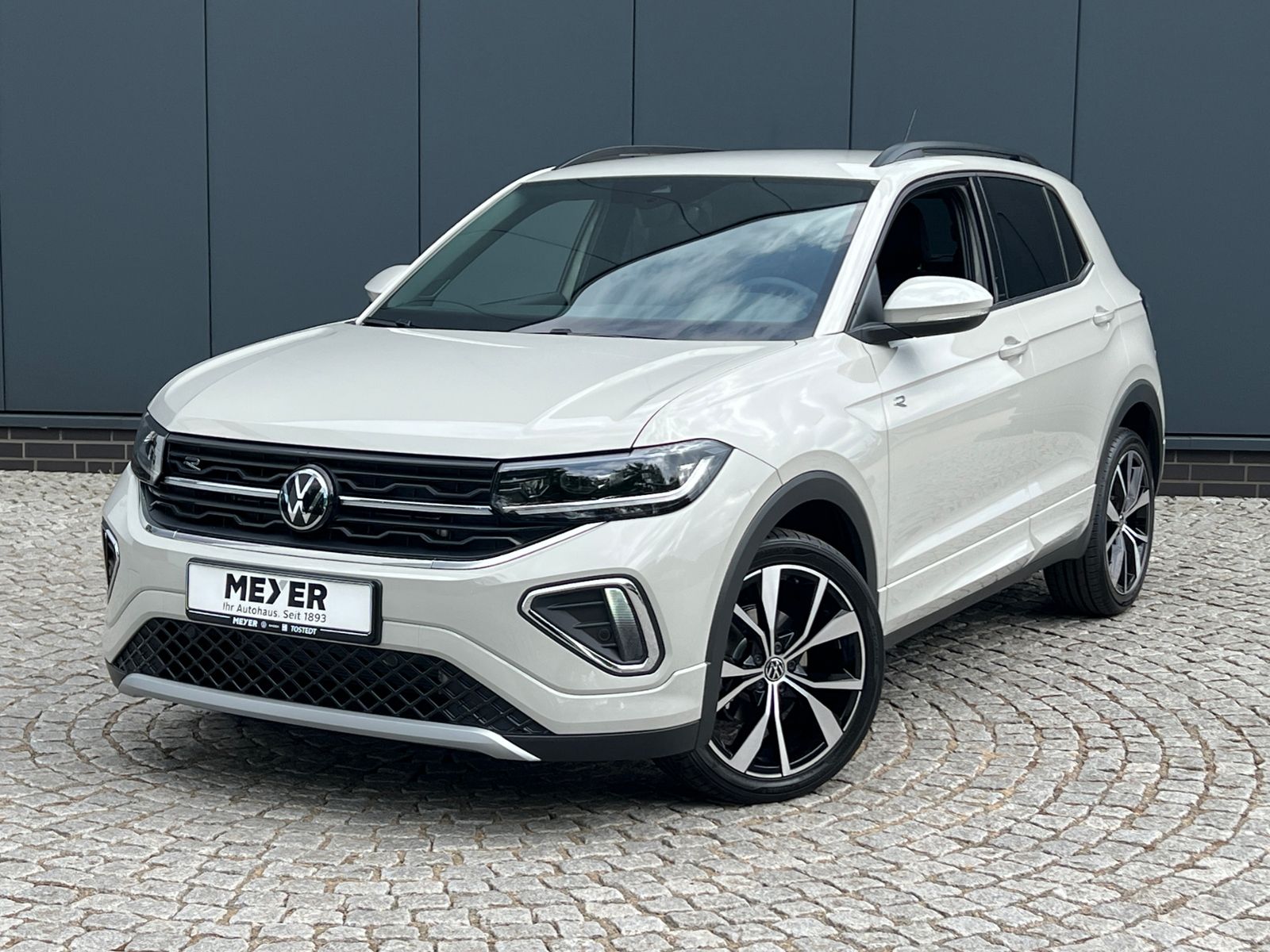 Fahrzeugabbildung Volkswagen T-Cross R-Line 1.5 TSI DSG *AHK, IQ.LIGHT, ACC,