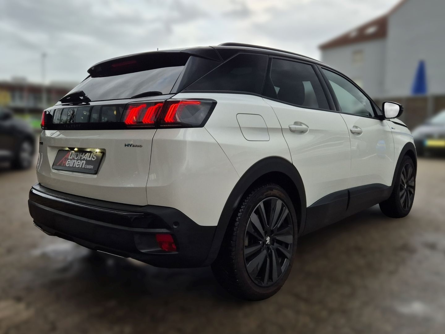 Fahrzeugabbildung Peugeot 3008 Hybrid 225 GT El. Panodach Navi Leder Digit