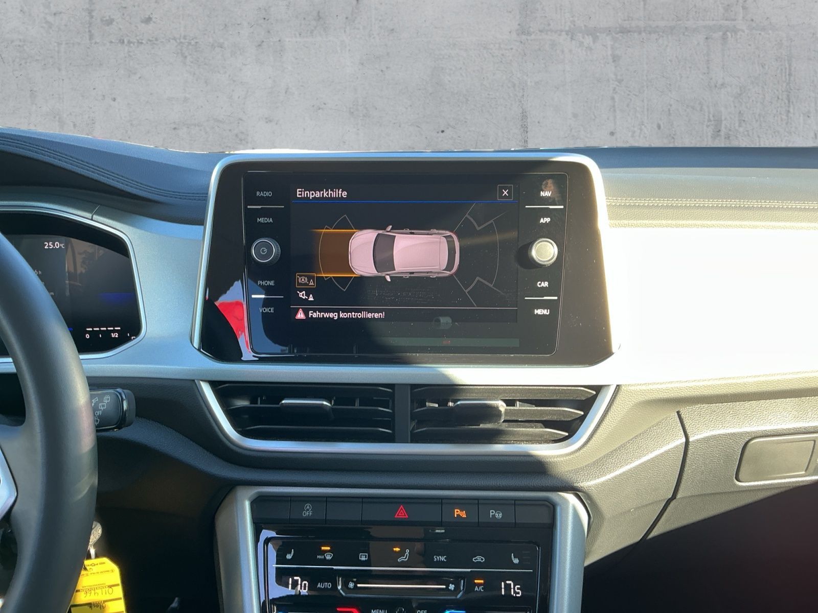 Volkswagen T-Roc - Bild 11