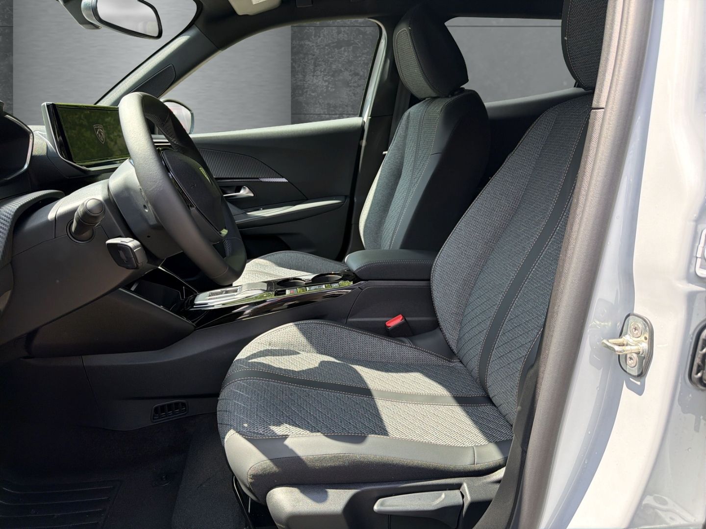 Peugeot 2008 - Bild 8