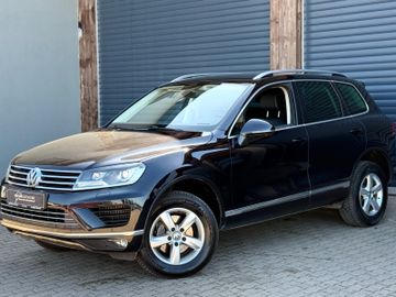 Volkswagen Touareg - 1