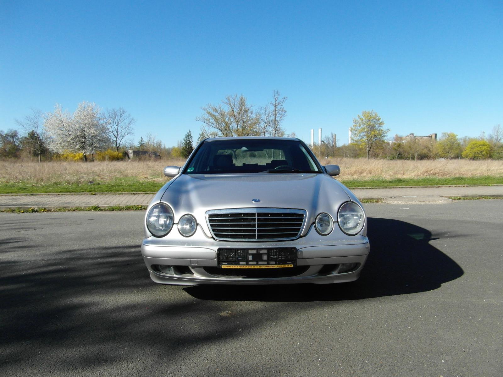 Mercedes-Benz E 200 KOMPRESSOR HU 01/28
