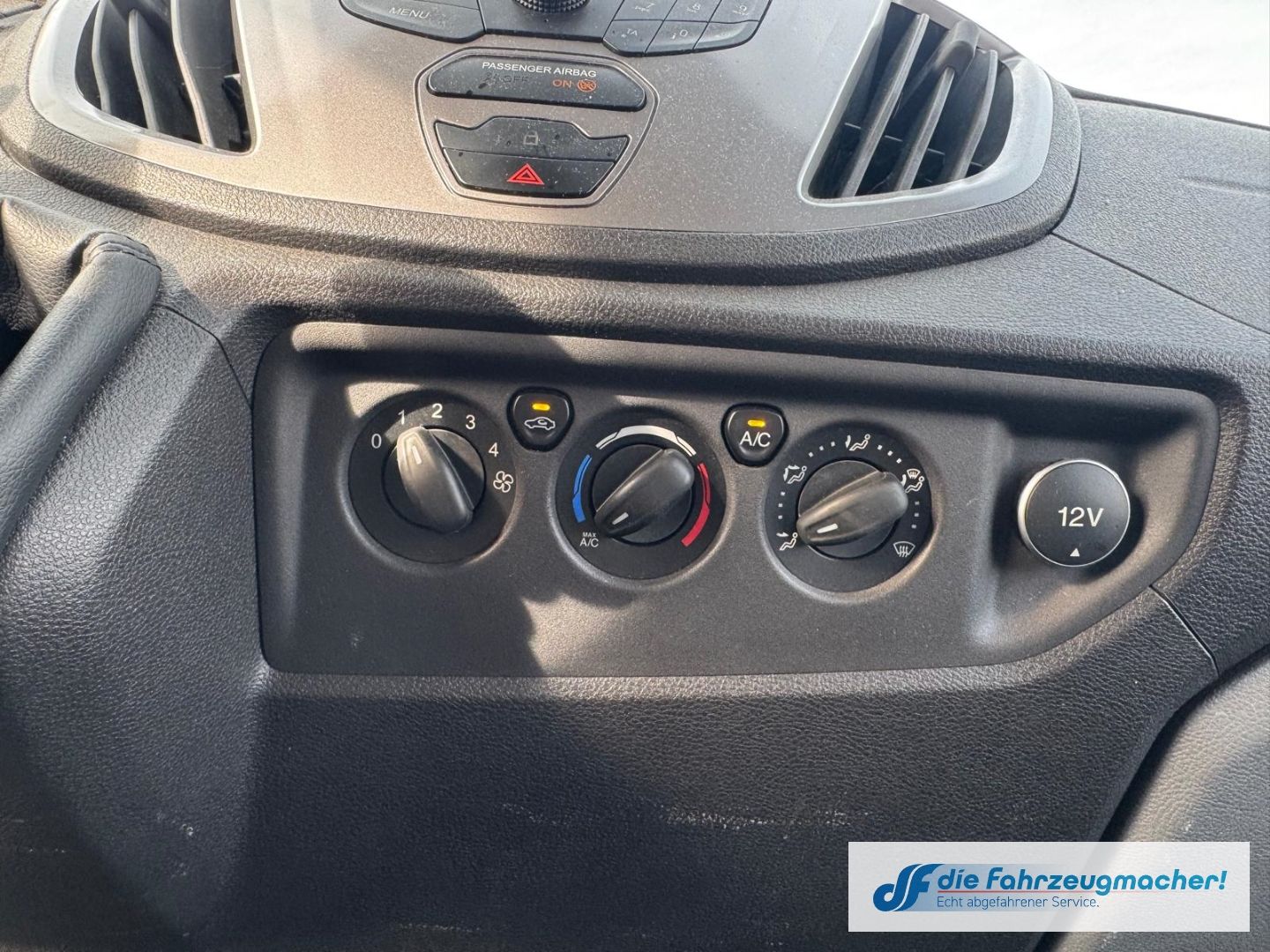 Fahrzeugabbildung Ford Transit Kombi 350 L3 Trend Temp *1750