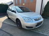 Toyota Corolla - Toyota Corolla mit Benzin-Antrieb: Kleinwagen